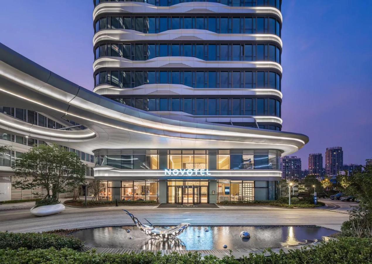 Novotel Shanghai Caohejing Exterior foto