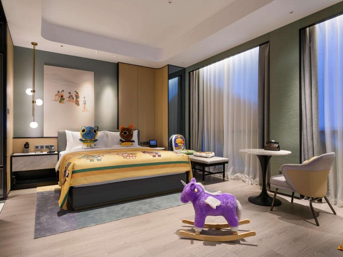 Novotel Shanghai Caohejing Exterior foto