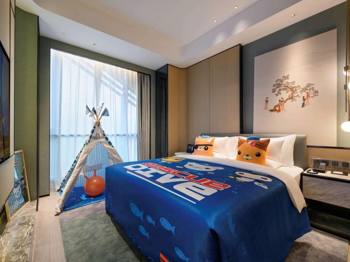 Novotel Shanghai Caohejing Exterior foto