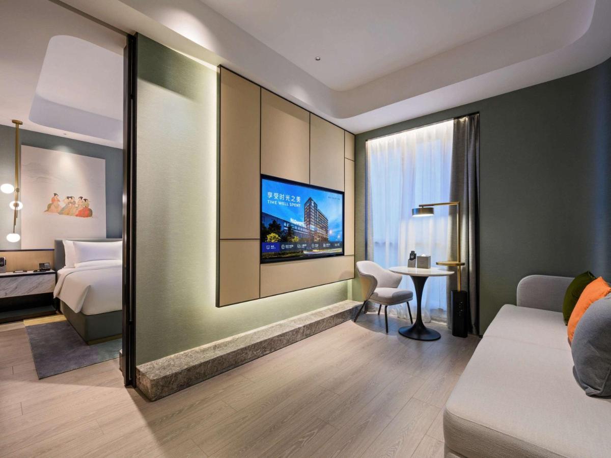 Novotel Shanghai Caohejing Exterior foto